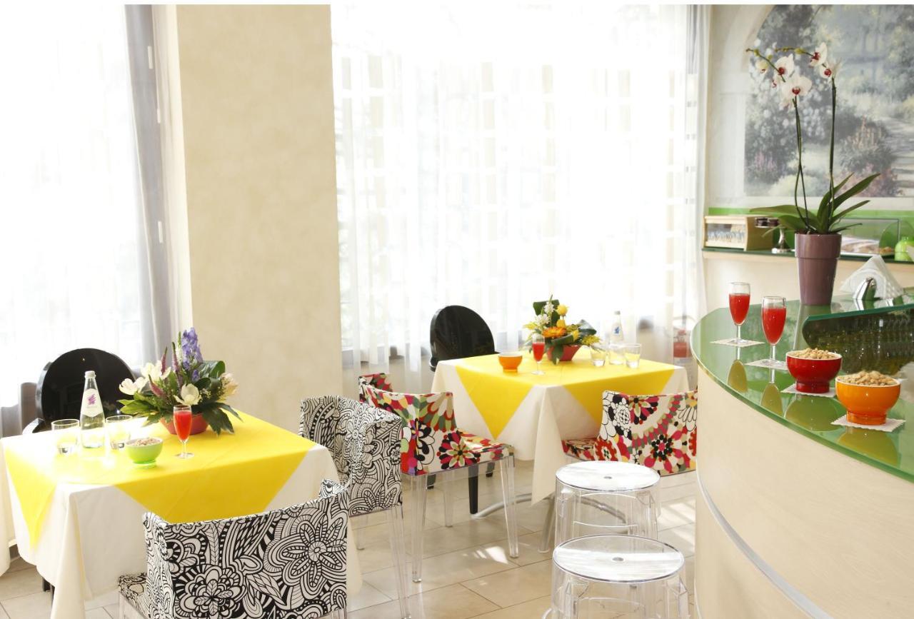 Hotel Il Monte Serravalle Luaran gambar