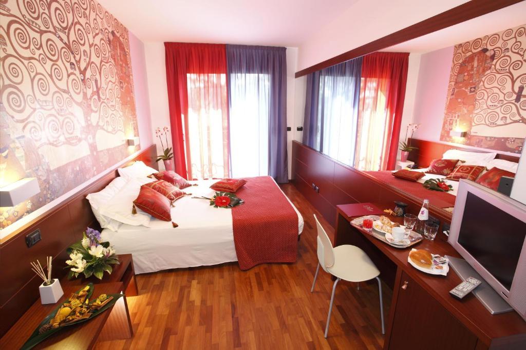 Hotel Il Monte Serravalle Bilik gambar