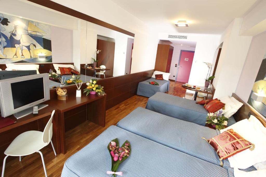 Hotel Il Monte Serravalle Bilik gambar