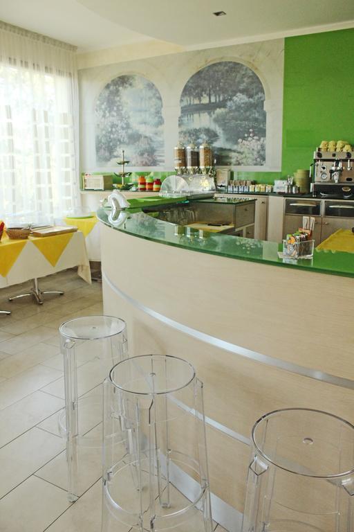 Hotel Il Monte Serravalle Luaran gambar
